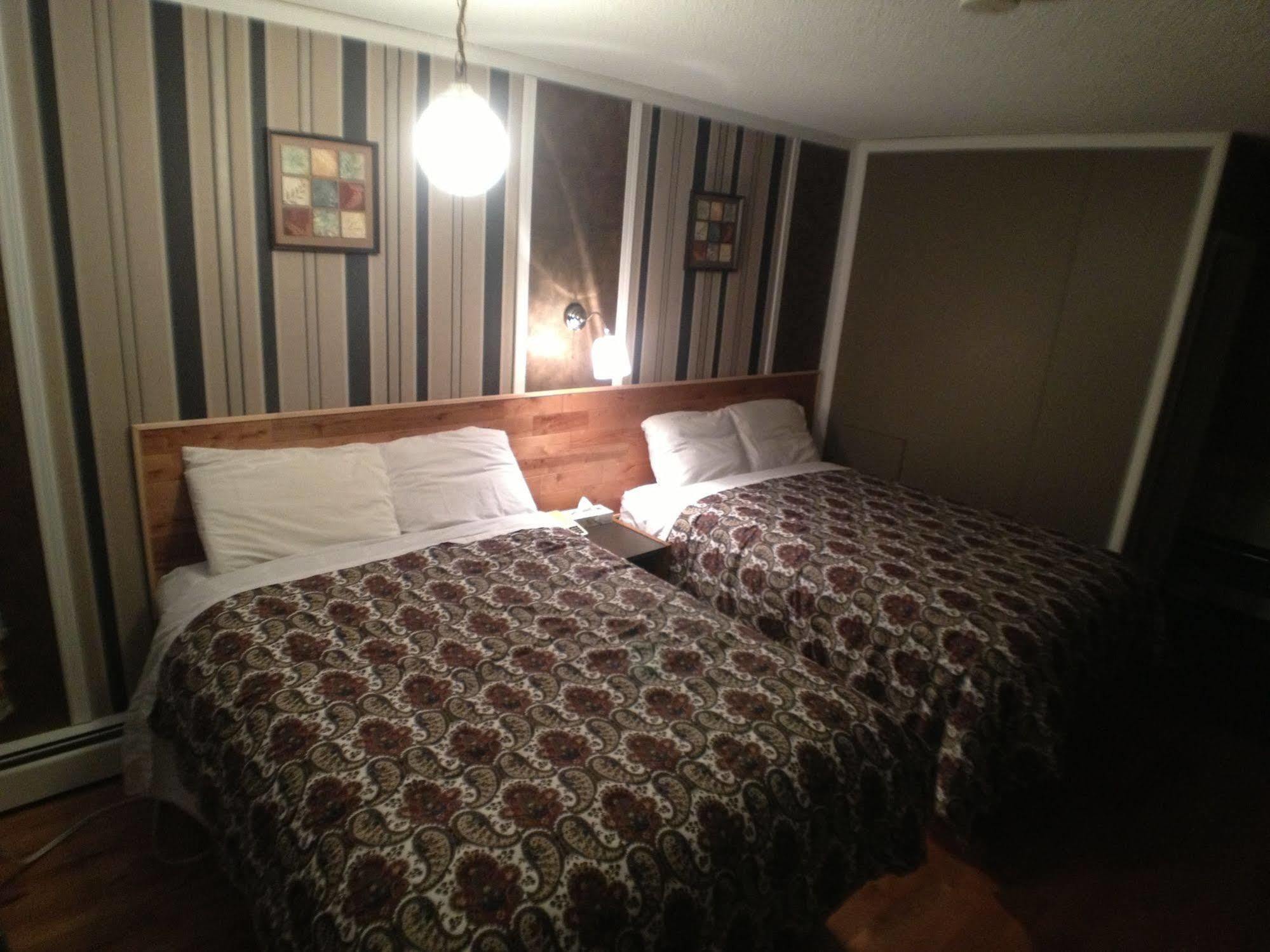 Galaxy Motel St. Paul Dış mekan fotoğraf