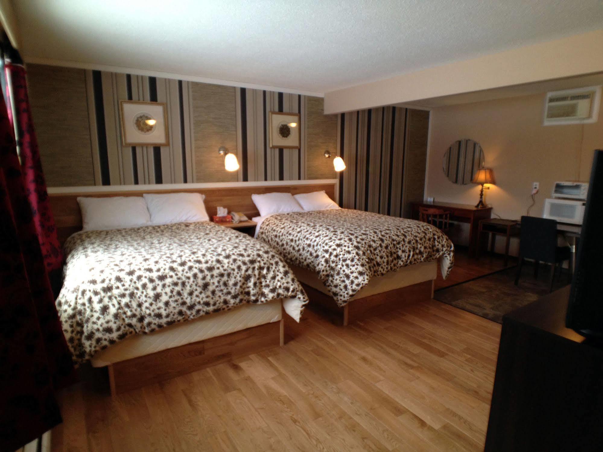 Galaxy Motel St. Paul Dış mekan fotoğraf