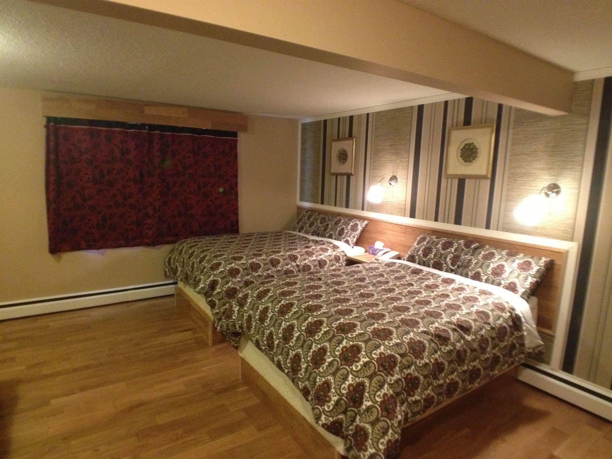Galaxy Motel St. Paul Dış mekan fotoğraf